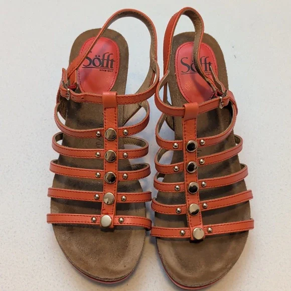 Sofft Strappy Coral Wedge Sandals w/ Gold Embellishments - Size 7.5 - Picture 2 of 6